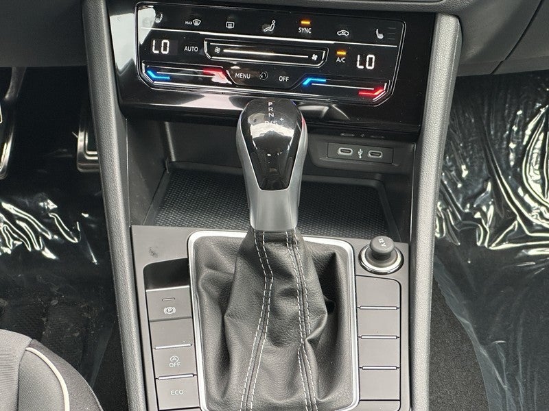 2025 Volkswagen Jetta Sport Auto