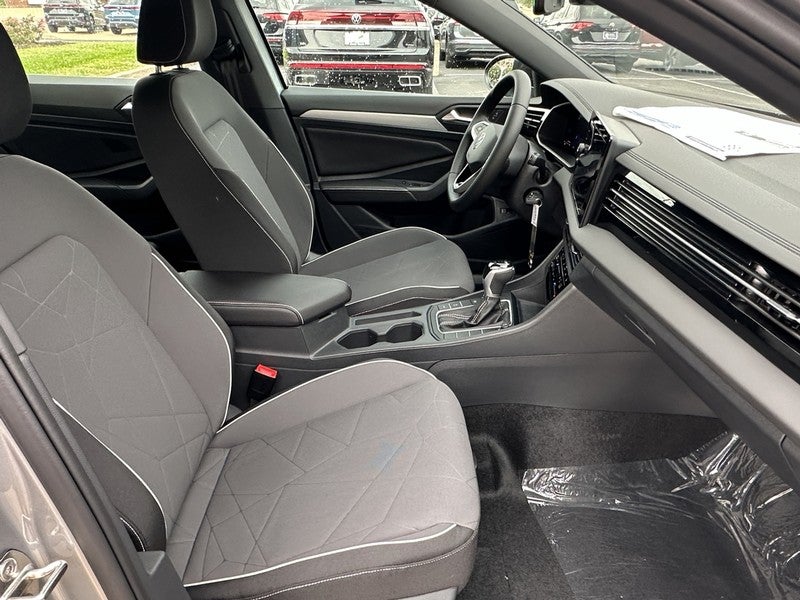 2025 Volkswagen Jetta Sport Auto