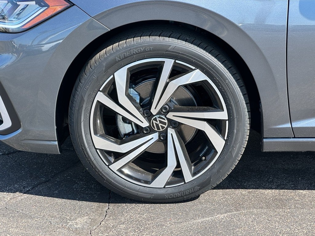 2026 Volkswagen Jetta SEL Auto