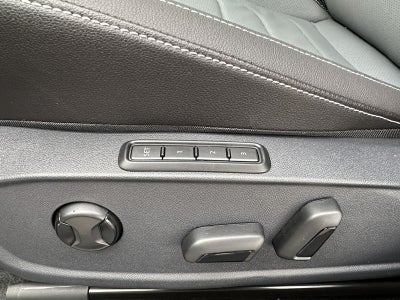 2026 Volkswagen Jetta SEL Auto