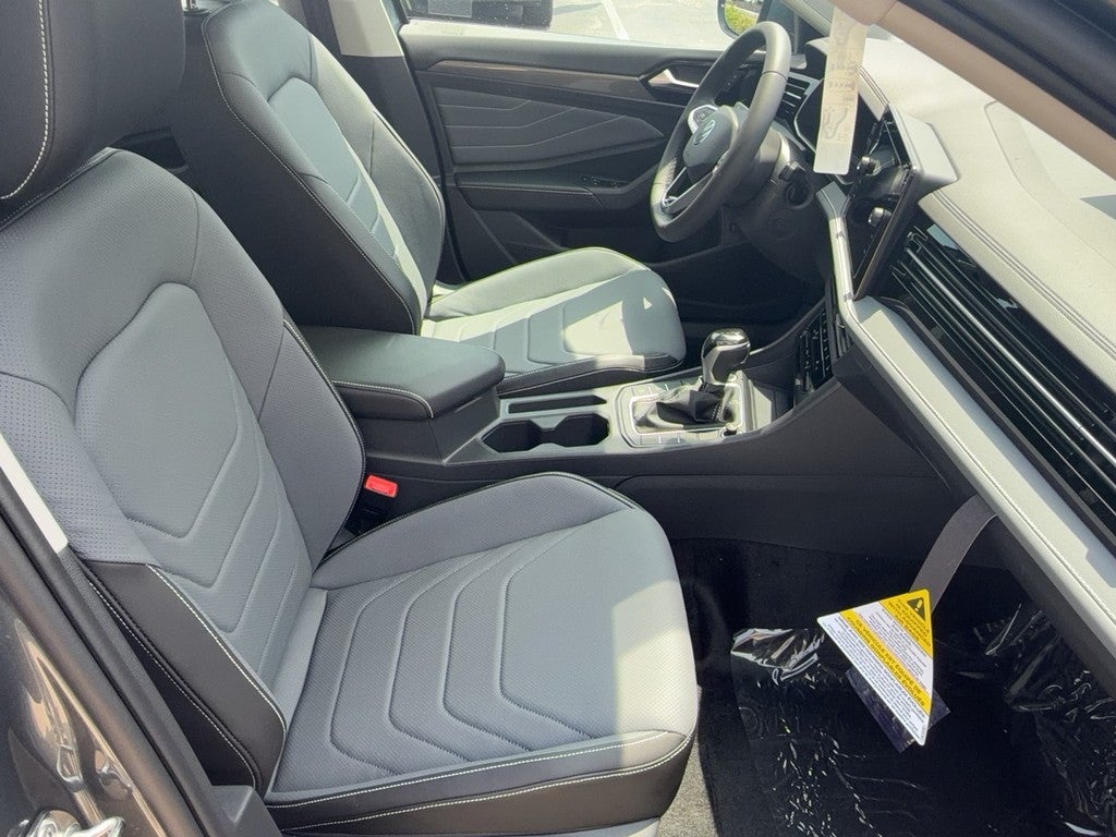 2026 Volkswagen Jetta SEL Auto