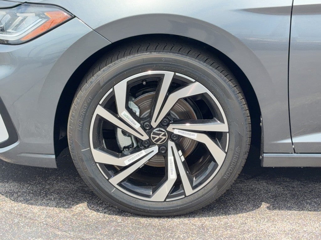 2026 Volkswagen Jetta SEL Auto