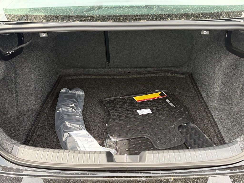 2026 Volkswagen Jetta SEL Auto