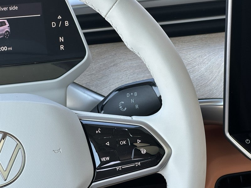 2025 Volkswagen ID. Buzz Pro S Plus 4MOTION w/Two-Tone