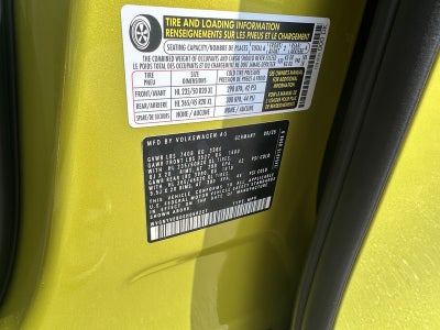 2025 Volkswagen ID. Buzz Pro S Plus 4MOTION w/Two-Tone