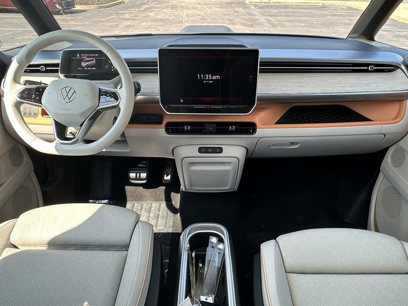 2025 Volkswagen ID. Buzz Pro S Plus 4MOTION w/Two-Tone