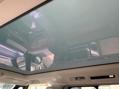 2025 Volkswagen ID. Buzz Pro S Plus 4MOTION w/Two-Tone