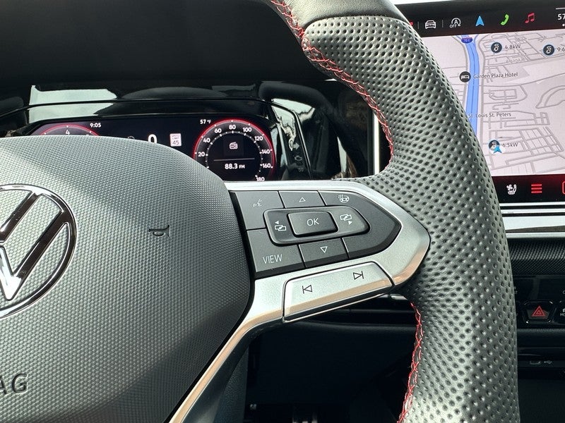 2025 Volkswagen Golf GTI 2.0T SE DSG