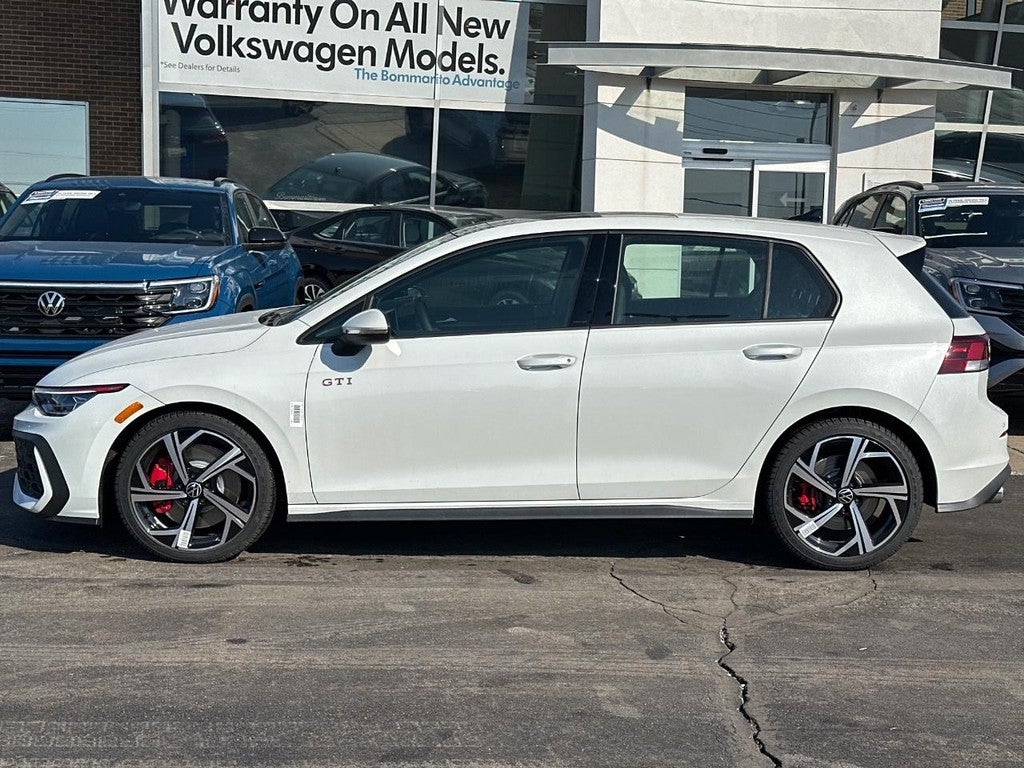 2026 Volkswagen Golf GTI 2.0T SE DSG