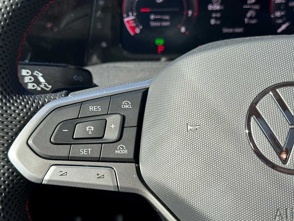 2026 Volkswagen Golf GTI 2.0T SE DSG