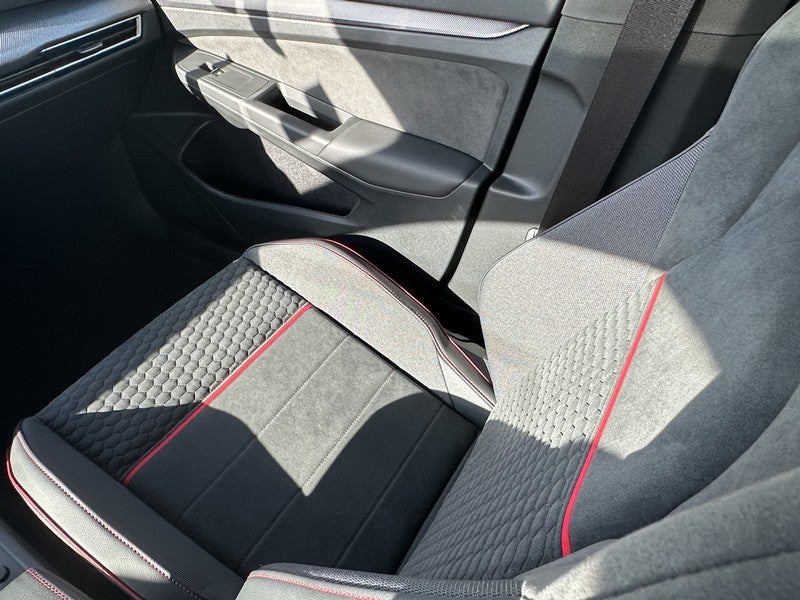 2026 Volkswagen Golf GTI 2.0T SE DSG