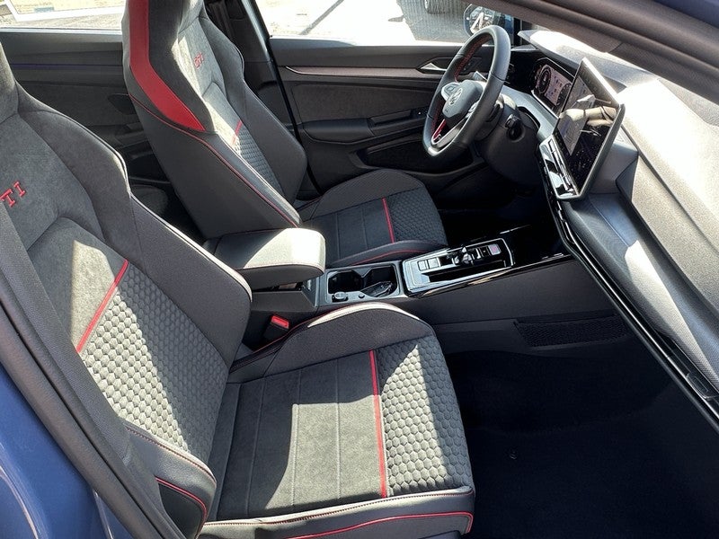 2026 Volkswagen Golf GTI 2.0T SE DSG