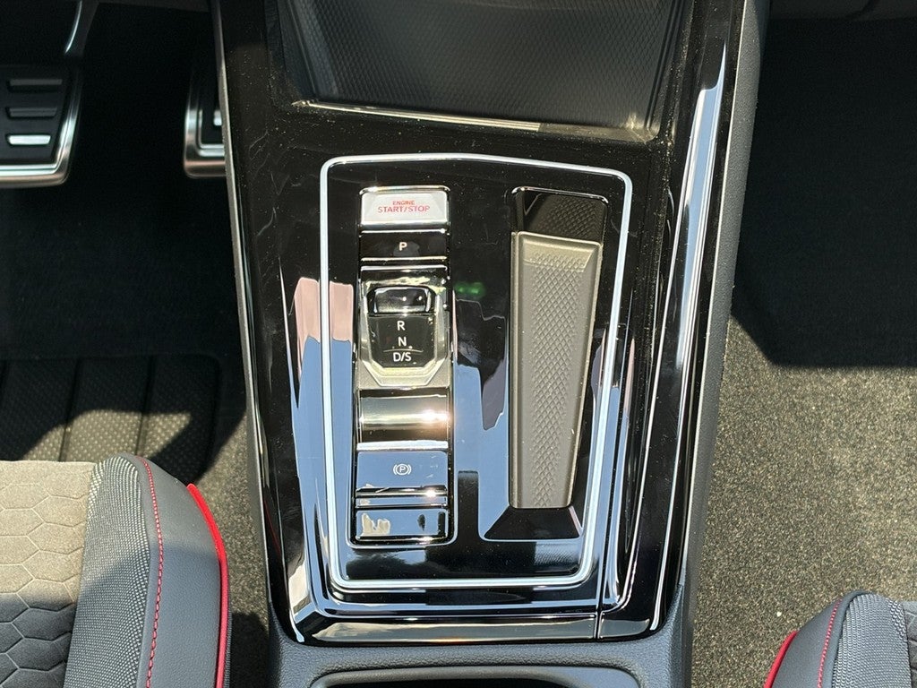 2026 Volkswagen Golf GTI 2.0T SE DSG