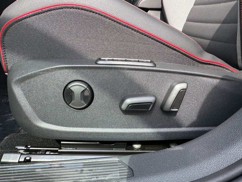 2025 Volkswagen Golf GTI 2.0T Autobahn DSG